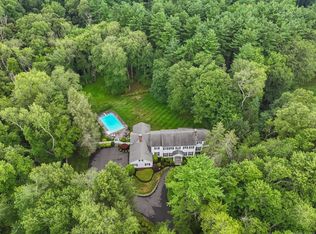 352 Ridgefield Rd, Wilton, CT 06897
