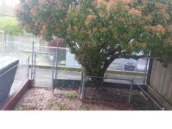 5th image of 520 S Harrison St