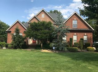1931 Cliffview Ct, Murfreesboro, TN 37128