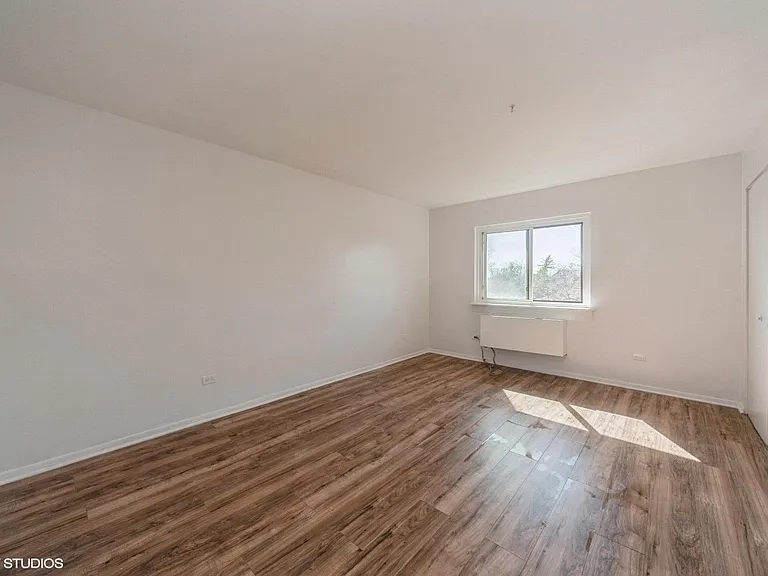 2217 Nichols Rd #E — Photo 10