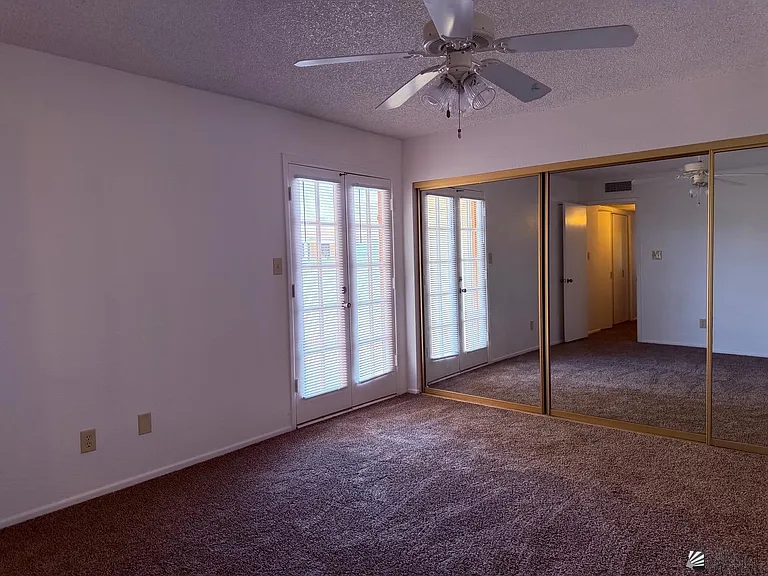 3733 S 6th Ave — Photo 16