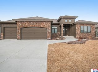 3904 S 208th St, Elkhorn, NE 68022