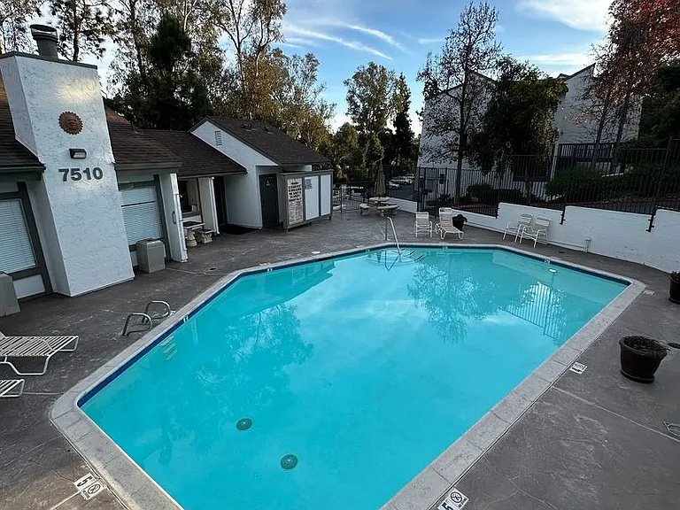 7506 Parkway Dr #206 — Photo 12