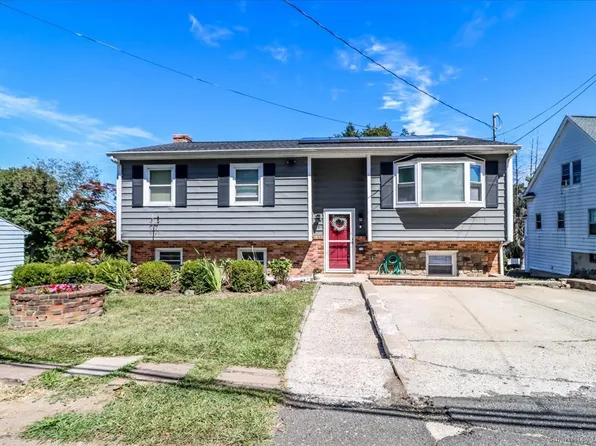 5 Staples Street, Danbury, CT 06810