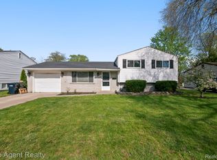 11951 Burtley Dr, Sterling Heights, MI 48313
