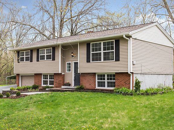 2nd image of 1640 Woodland Dr