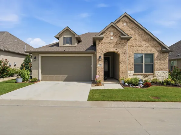 9620 Creekwood Dr, Denton, TX 76207
