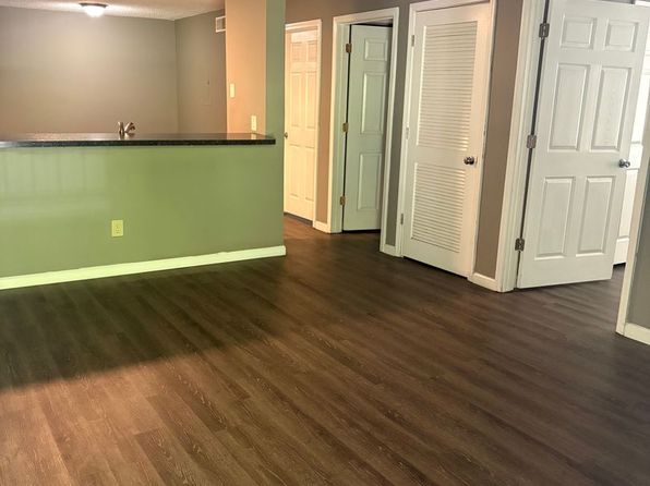 3840 Coalburg Rd APT A
