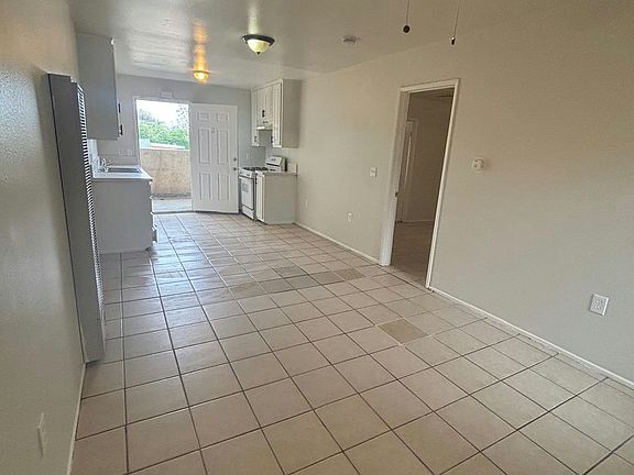 4th image of 1498 E 6th St #2