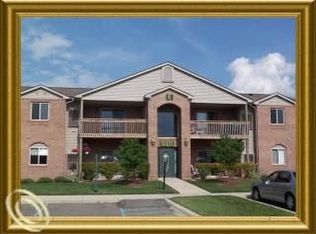 15825 Lakeside Dr APT 2, Southgate, MI 48195