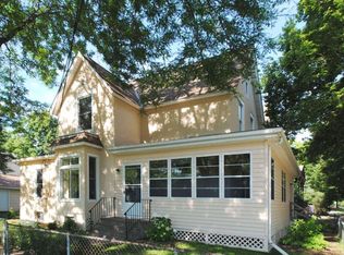 36 Isabel St W, Saint Paul, MN 55107