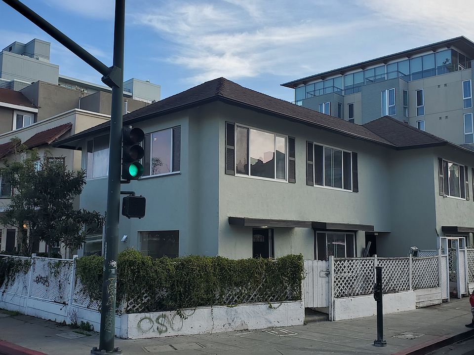 1st image of 100 E 15th St #A