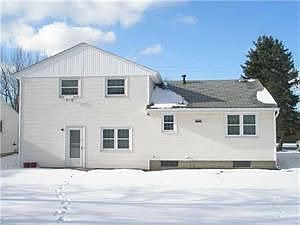 2nd image of 71 Marlin Dr