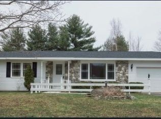 22186 Riverbend Dr E, Watertown, NY 13601