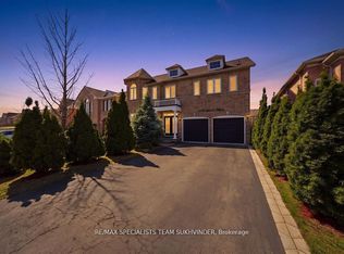 7148 Lowville Hts, Mississauga, ON L5N 8E6
