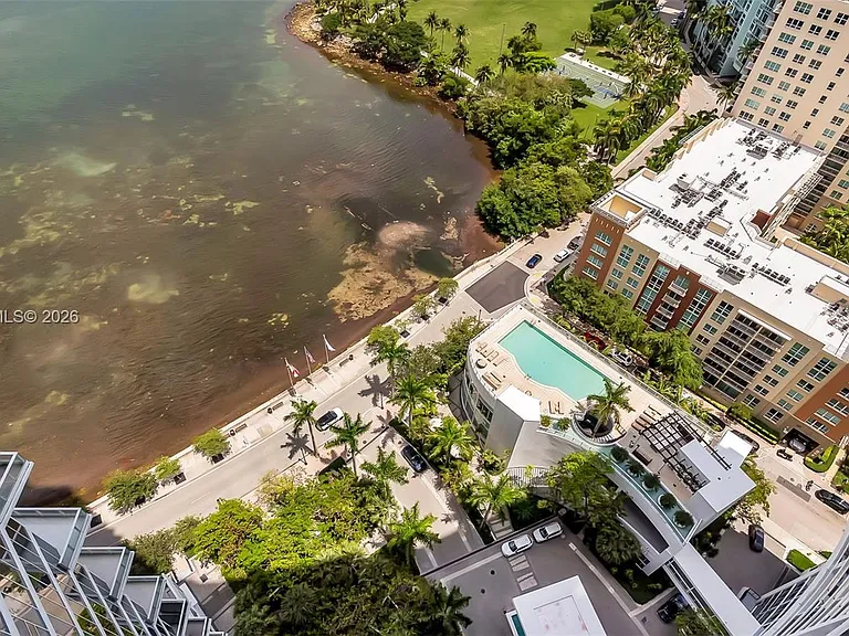 2020 N Bayshore Dr #2603 — Photo 46
