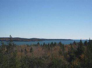 8 School Ln, Roque Bluffs, ME 04654