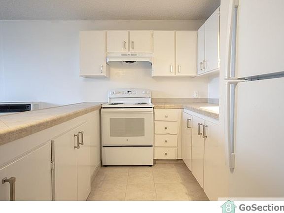 3rd image of 325 Rowland Blvd #11