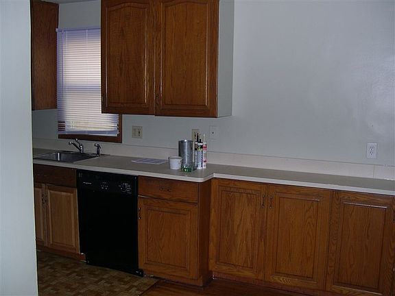 Oakland 2 Kitchen
