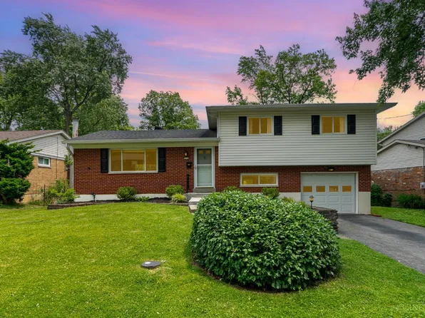 8562 Shuman Ln, Cincinnati, OH 45231