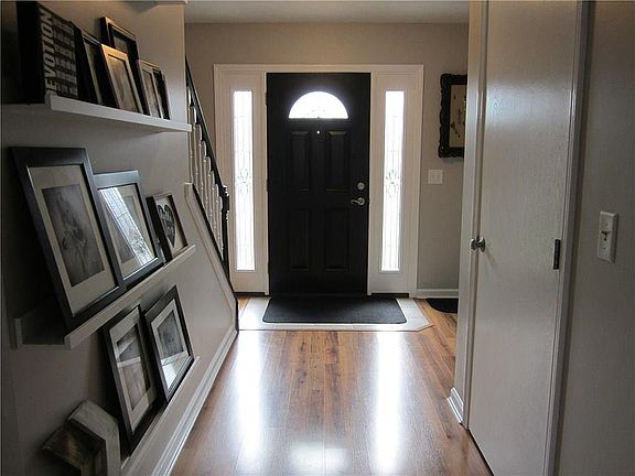 4th image of 940 Stonehenge Dr
