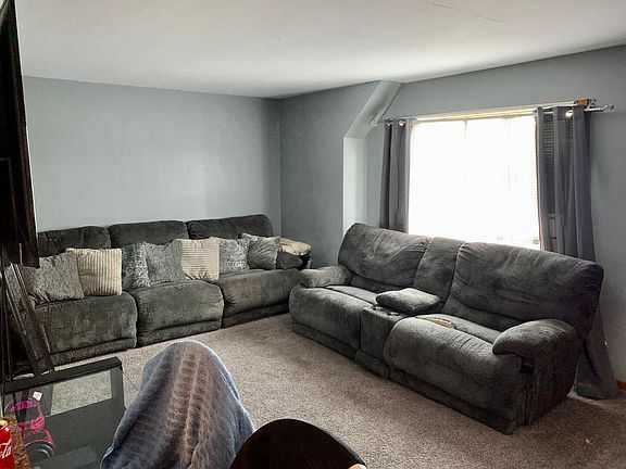 2nd image of 3211 S 13th St
