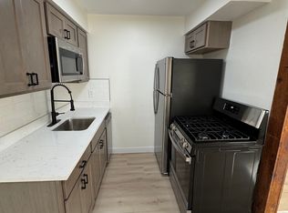 2217 169th St APT 26, Hammond, IN 46323