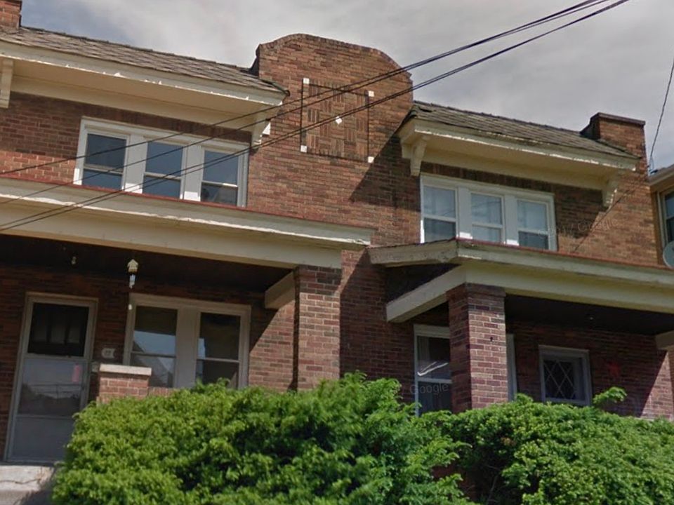 DUPLEX!! For sale LIVE FREE!