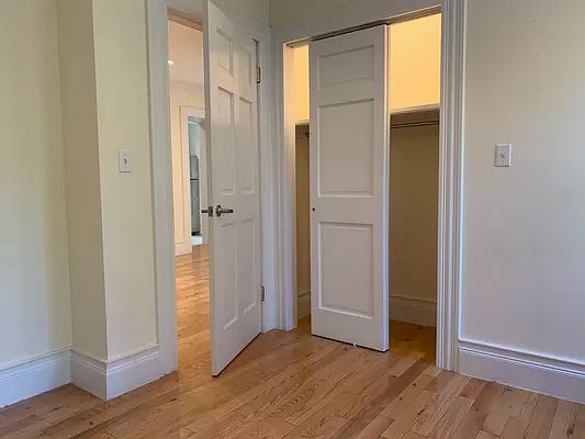 5th image of 27 Morton St #14