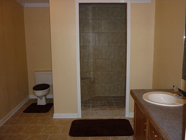 2nd image of 806 Womack St