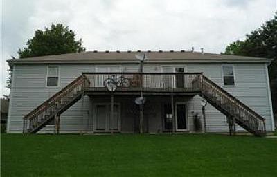 2nd image of 1404 Hawthorn Cir #C