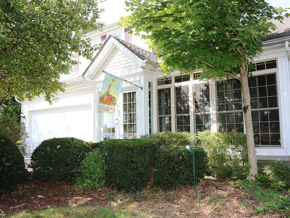 1st image of 1126 Willow Brook Csg Ct