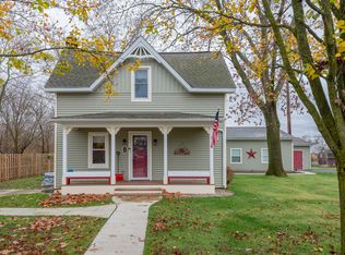 321 N Sherwood Ave, Plainwell, MI 49080