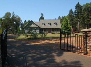 390 Rockinghorse Dr, Grants Pass, OR 97527