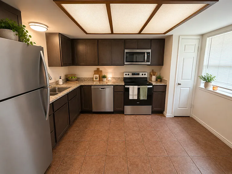 222 Craddock Ave — Photo 3