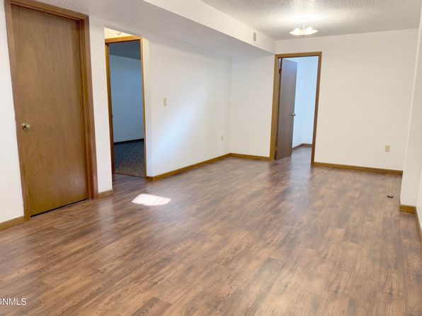 bismarck-north-dakota-447600754 picture