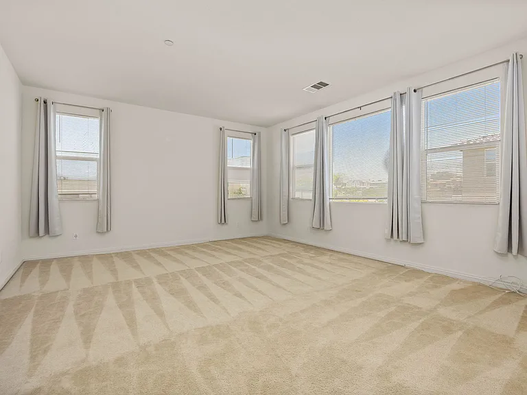 1805 Martinez Dr — Photo 15