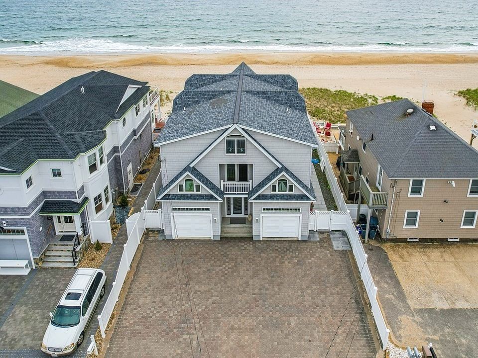 81 Ocean Dr, Seabrook, NH 03874 Zillow