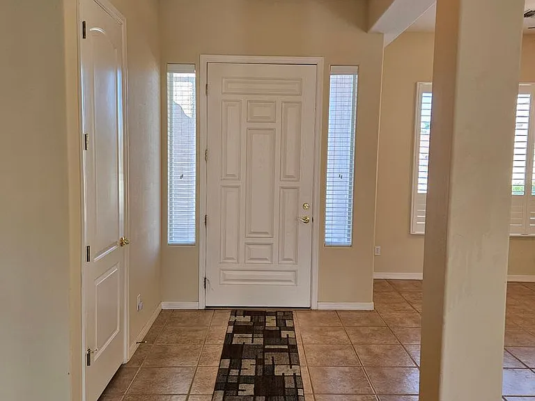 2634 Discovery Rd — Photo 5