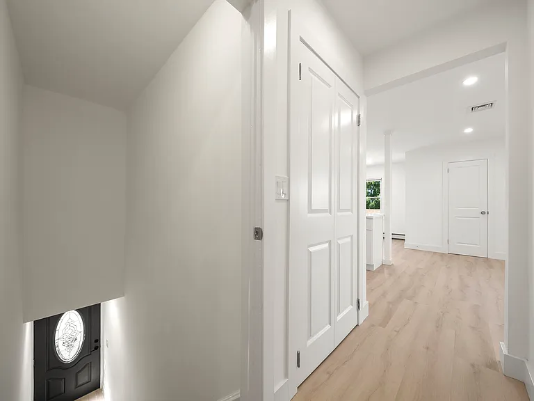 432 Oak St #2 — Photo 3