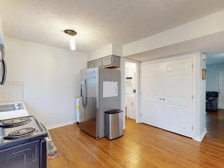 7509 Kingsgate Way — Photo 6
