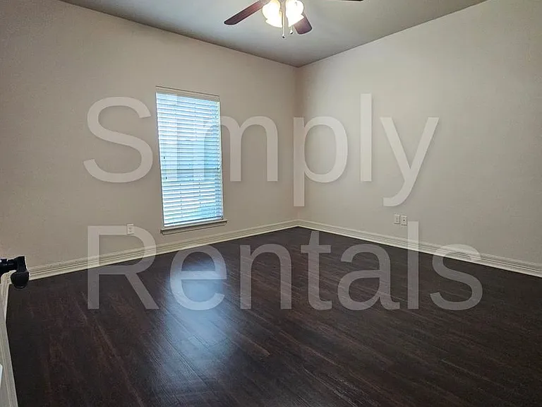 509 Baylor Dr — Photo 12