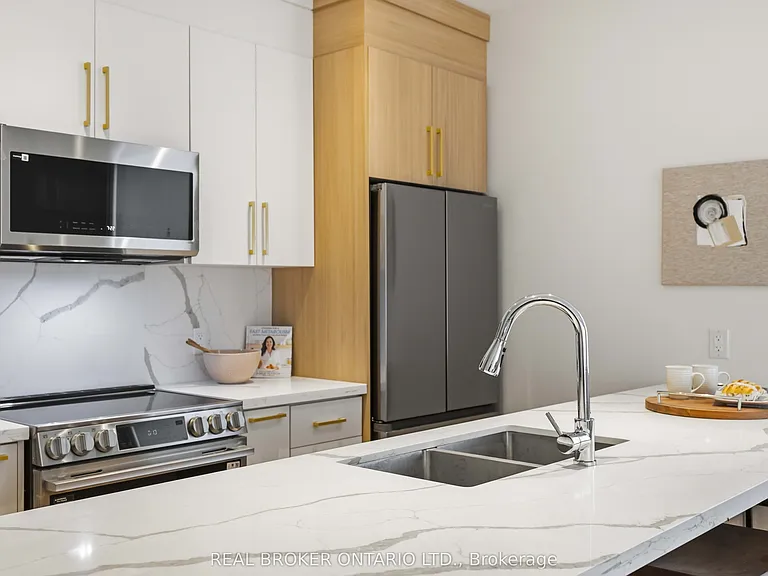 102 Boultbee Ave #C — Photo 10