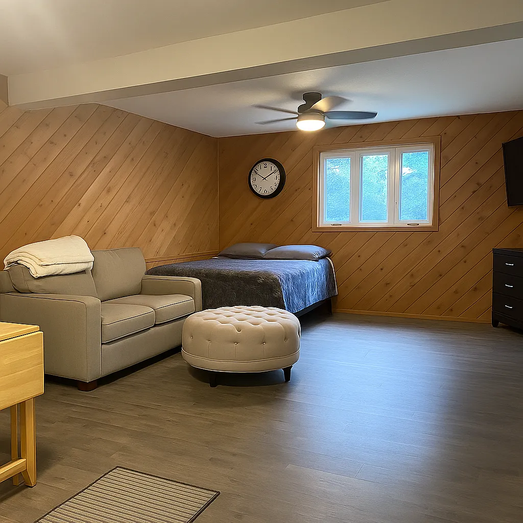 Studio, 700 sqft, $1,250 — Photo 1
