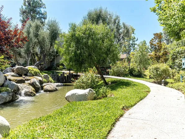 21551 Burbank Blvd Unit 122, Woodland Hills, CA 91367