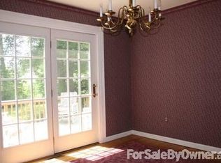 1912 Townsend Rd, Niskayuna, NY 12309