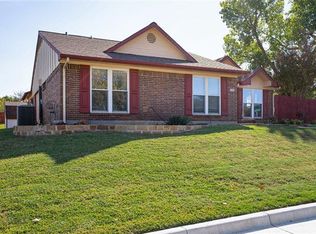 714 Walnut Dr, Lewisville, TX 75067