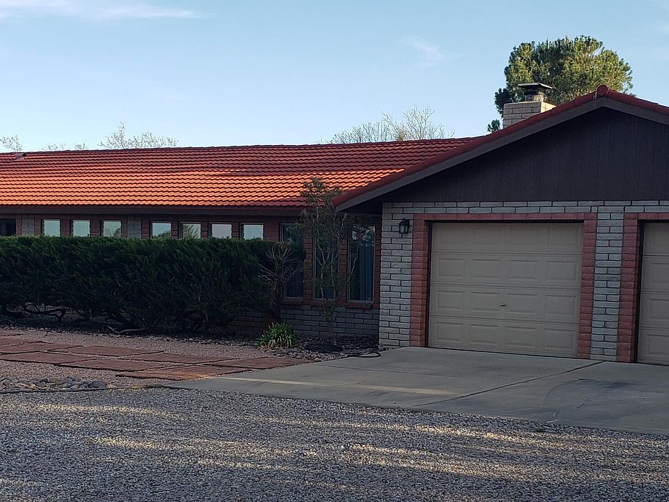 1st image of 3704 E Toltec Ct