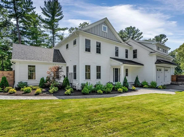 11 Dunelm Rd #11, Bedford, MA 01730