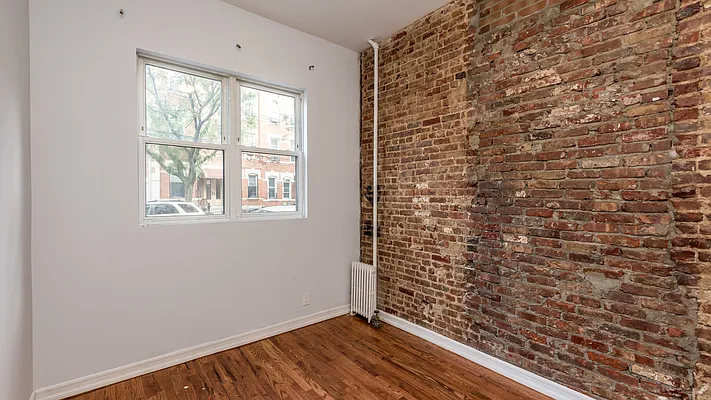 Rented by Nooklyn NYC LLC | media 35